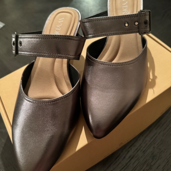 NEW WYDR studios Ingrid pointy toe kitten heels 10W - Picture 6 of 8